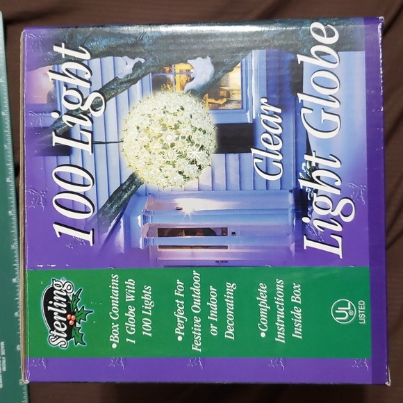 Sterling Christmas Globe Light 100 Clear Lights - Picture 2 of 5
